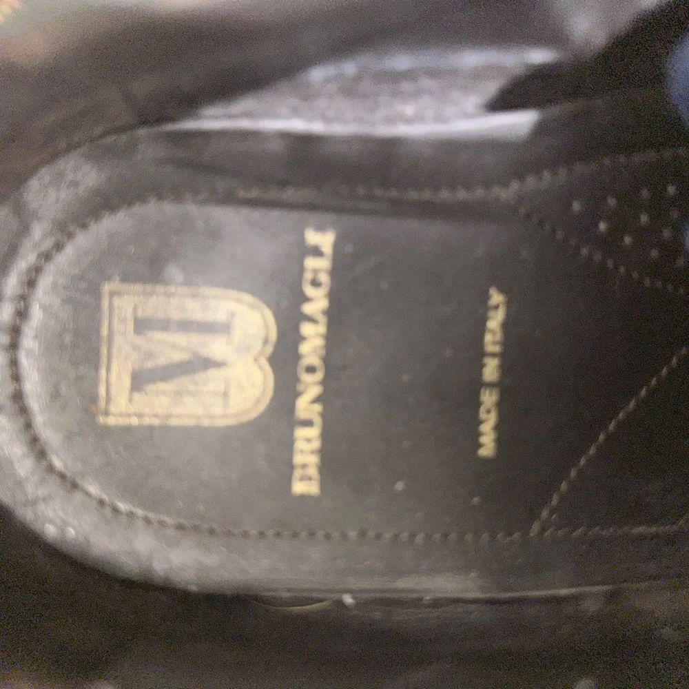 Bruno Magli sz 10, men’s lace up. Lighter than air and super comfortable! Cool - Picture 6 of 7